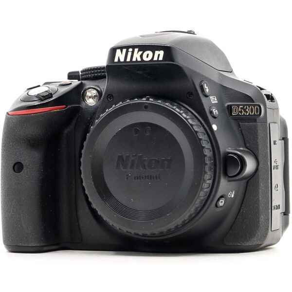 nikon d5300 (condition: excellent)