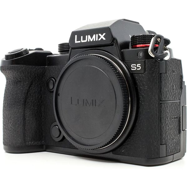 panasonic lumix dc-s5 (condition: like new)