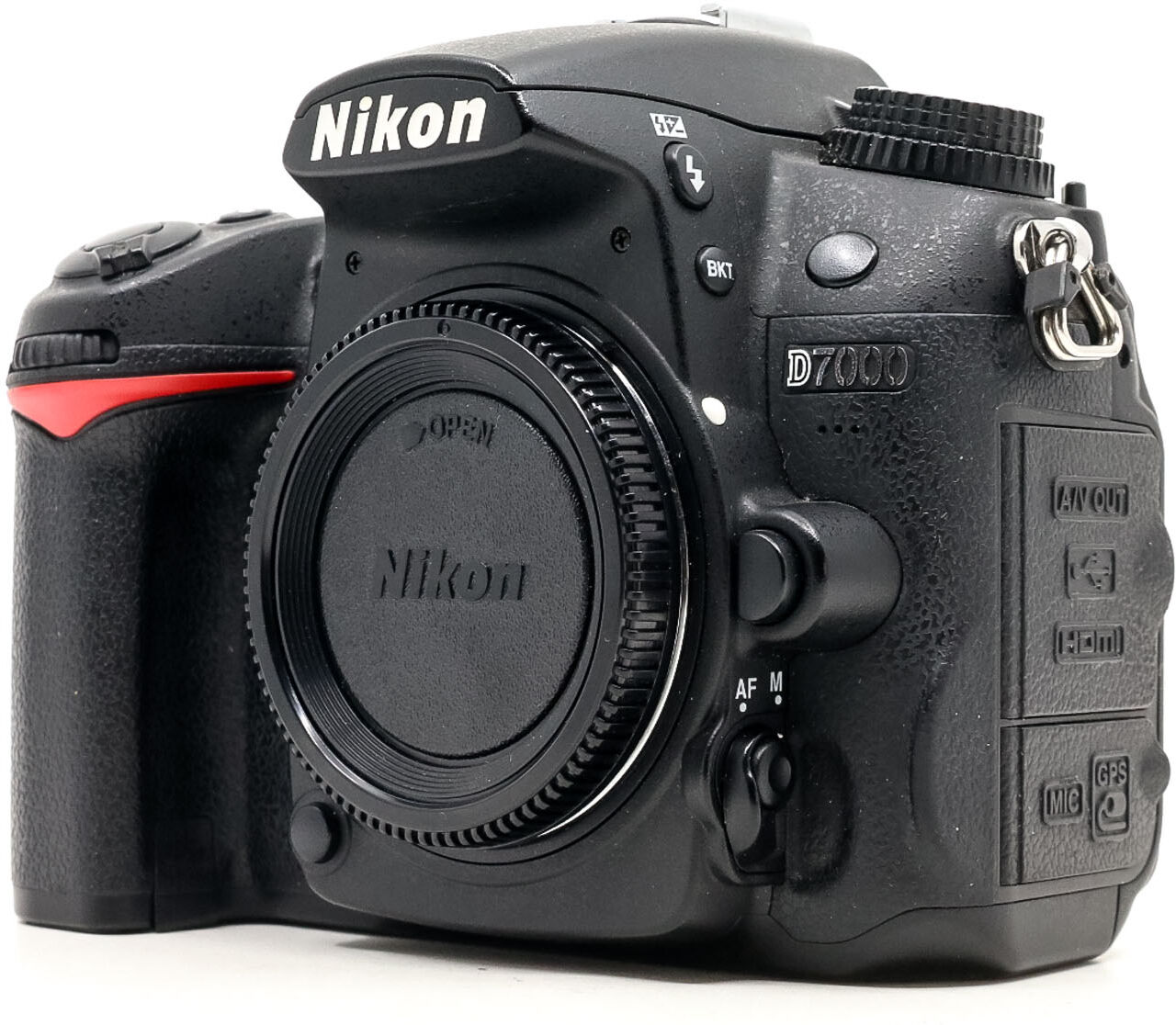 nikon d7000 (condition: good)