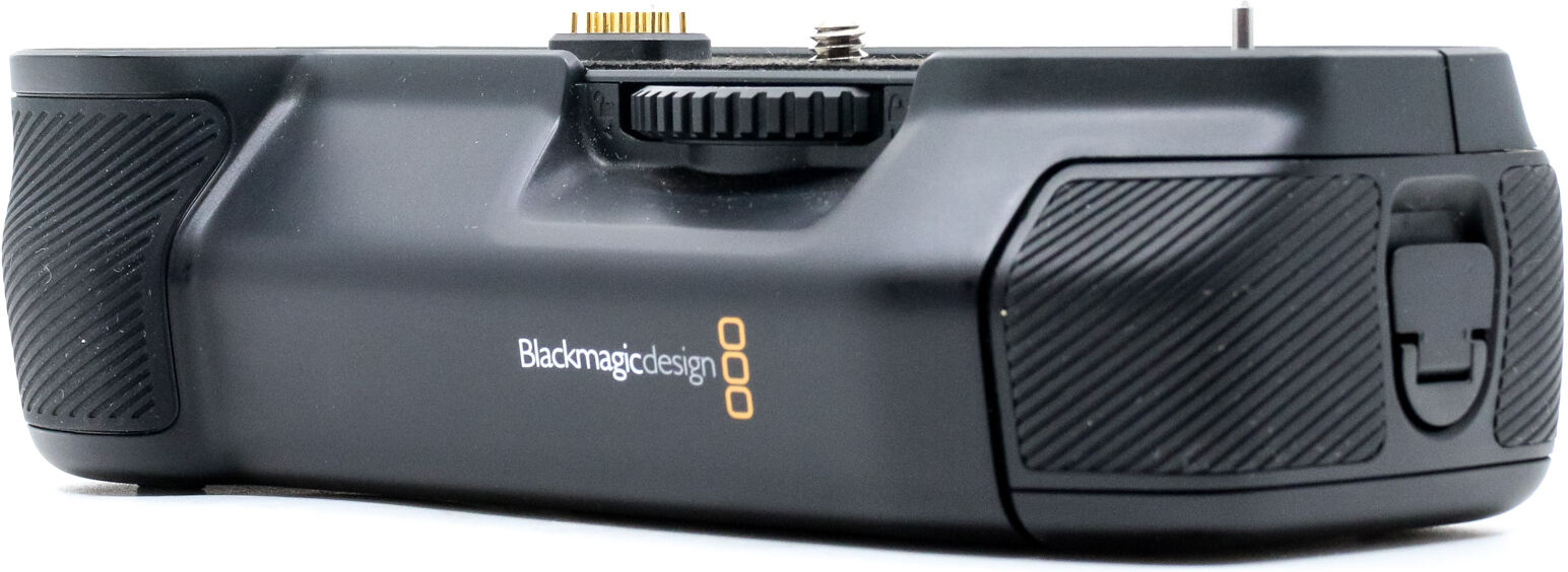 blackmagic design pocket cinema camera 6k pro battery grip (condition: like new)