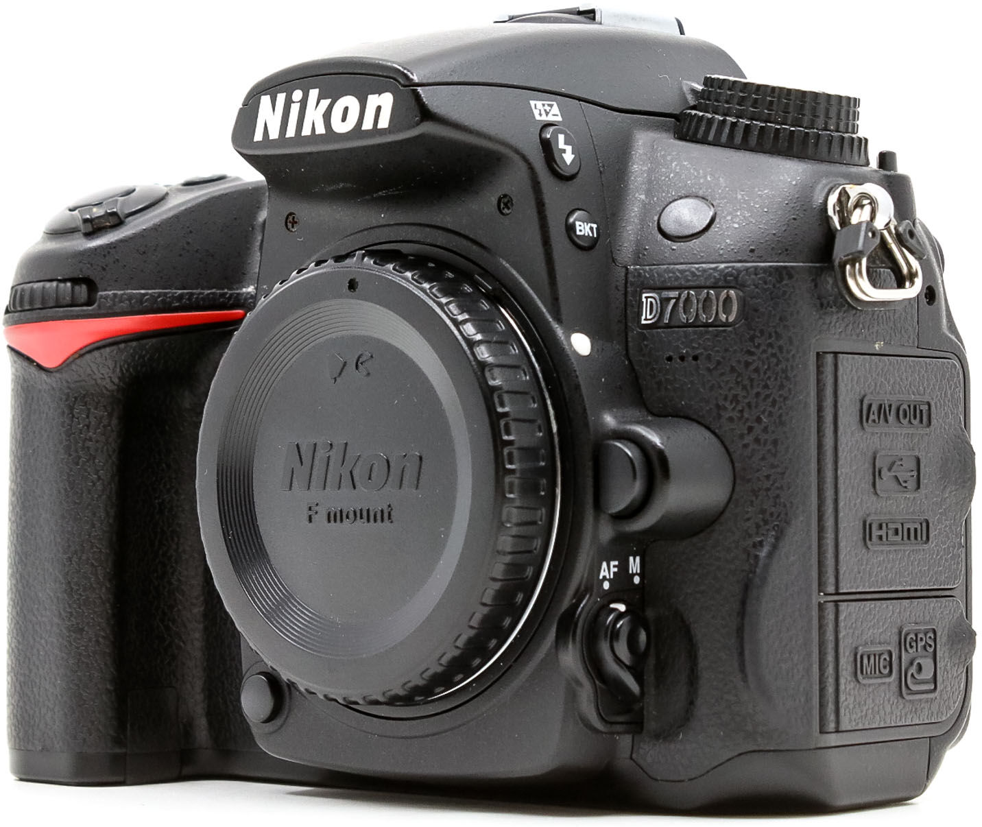 nikon d7000 (condition: excellent)