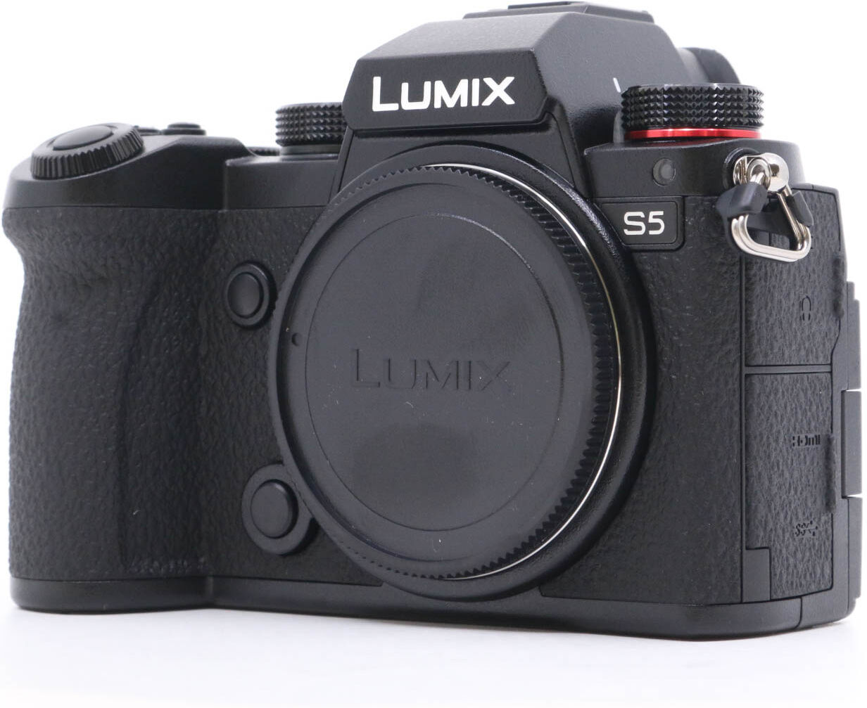 panasonic lumix dc-s5 (condition: like new)