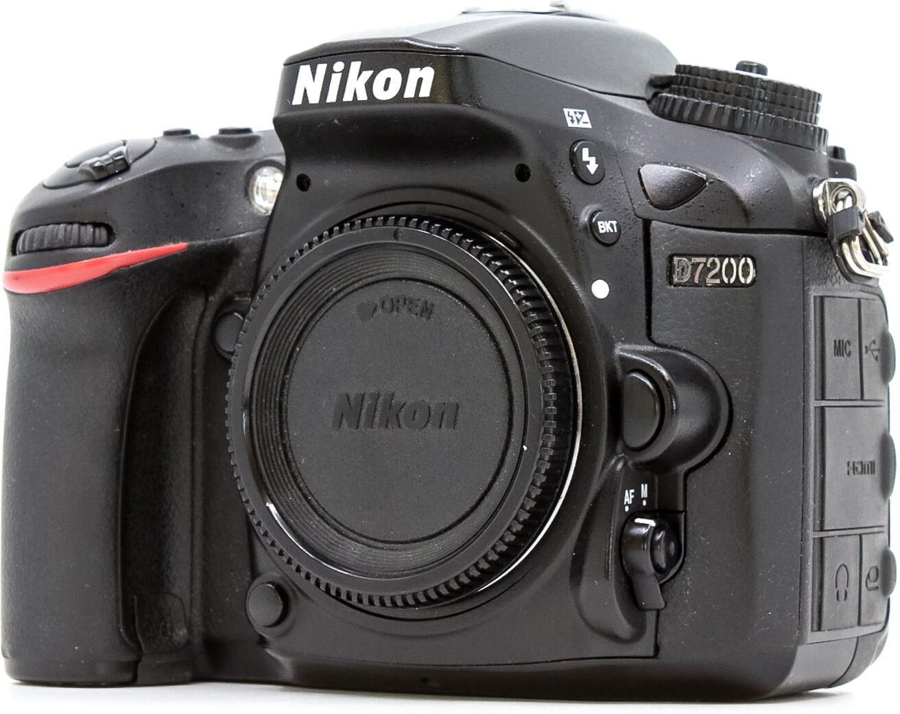 nikon d7200 (condition: well used)