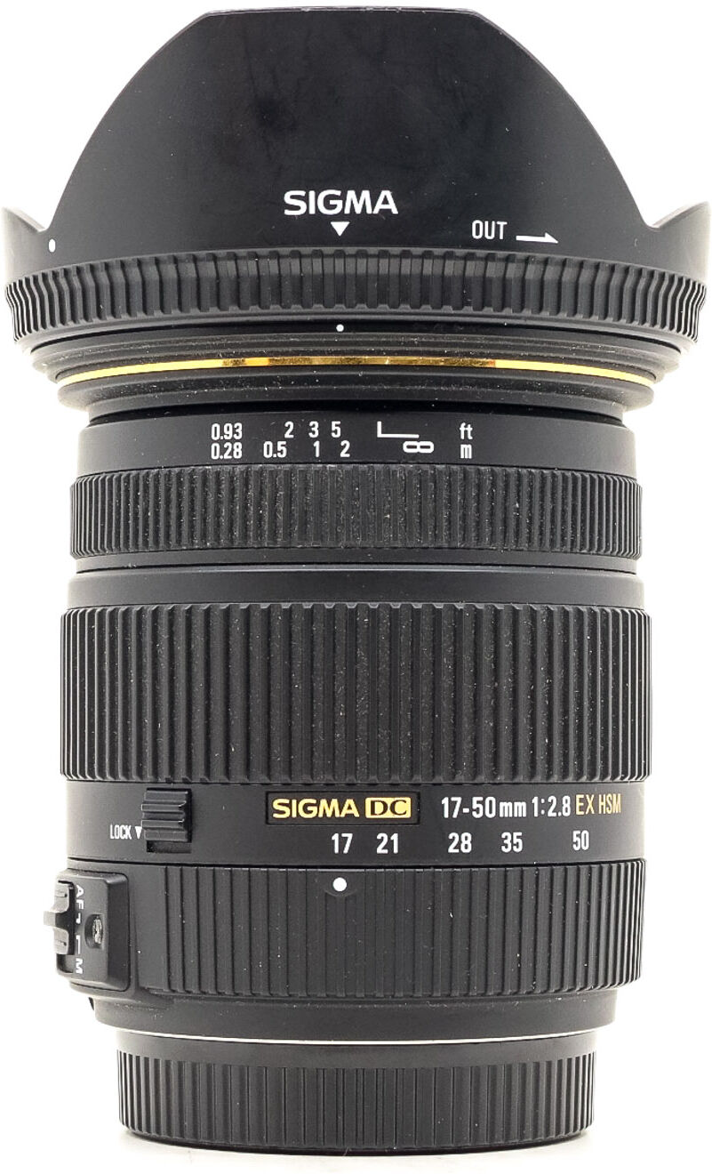 sigma 17-50mm f/2.8 ex dc sony a fit (condition: good)