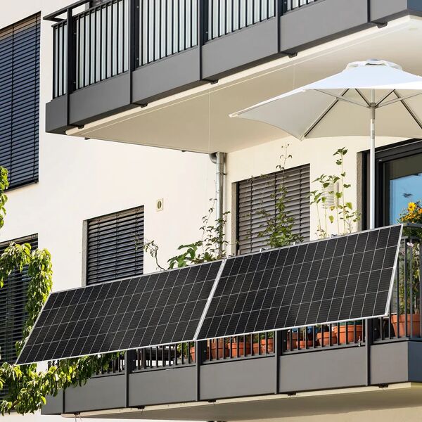 leroy merlin kit solare fotovoltaico da balcone 600 w da balcone kit smart + inverter e staffe