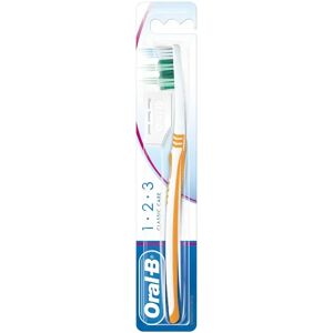 PROCTER & GAMBLE SRL OralB Spazzolino Classic Care Setole Medie