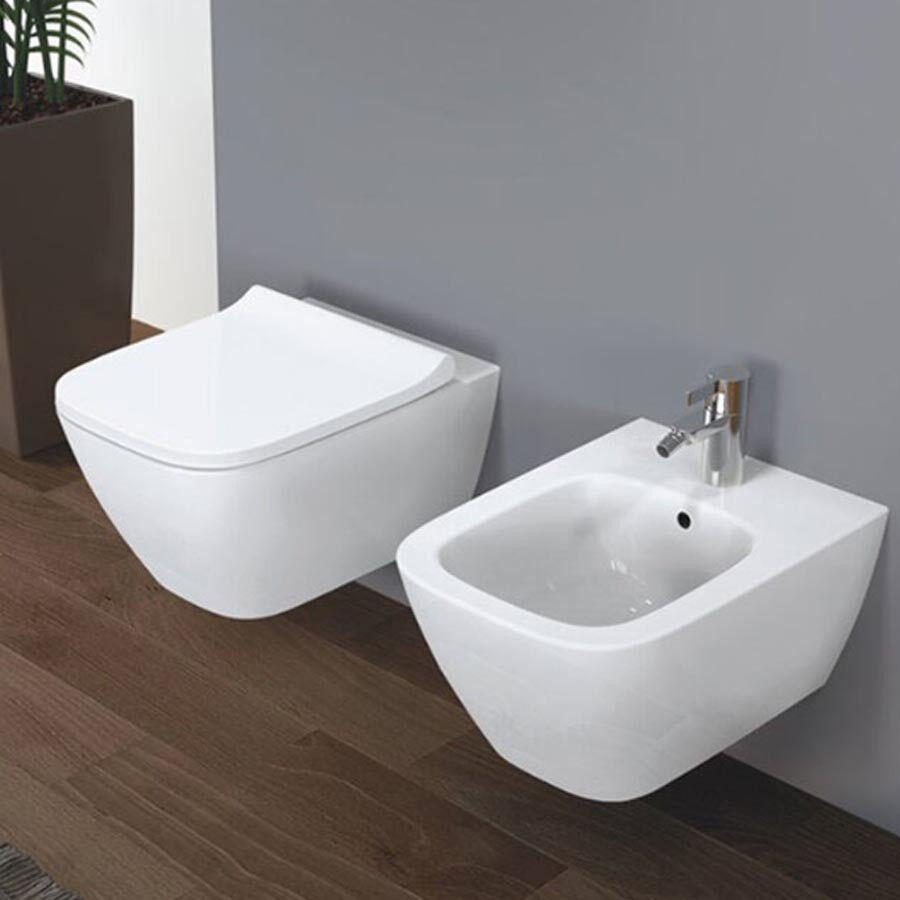 Sanitari sospesi Geberit Smyle Square Vaso rimfree, bidet e coprivaso rallentato