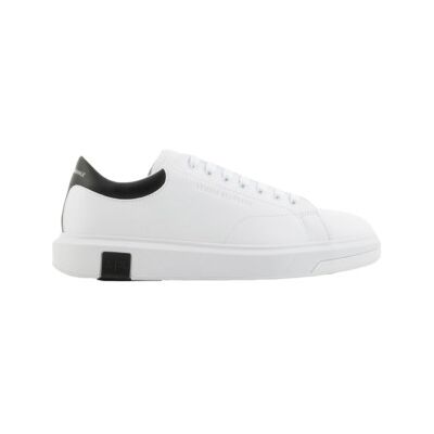 Giorgio Armani per uomo. XUX123XV534K488 Scarpe da ginnastica in pelle bianca (42), Bianco, Basso, Stringhe, Casual Giorgio Armani per uomo. XUX123XV534K488 Scarpe da ginnastica in pelle bianca (42), Bianco, Basso, Stringhe, Casual