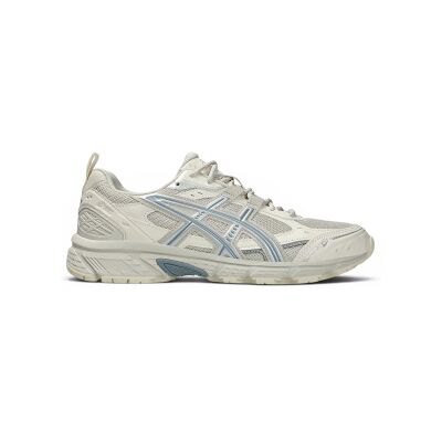 Asics per donna. 1203A536 Sneakers Gel Nunobiki beige (8USA=41.5), Basso, Stringhe, Casual Asics per donna. 1203A536 Sneakers Gel Nunobiki beige (8USA=41.5), Basso, Stringhe, Casual
