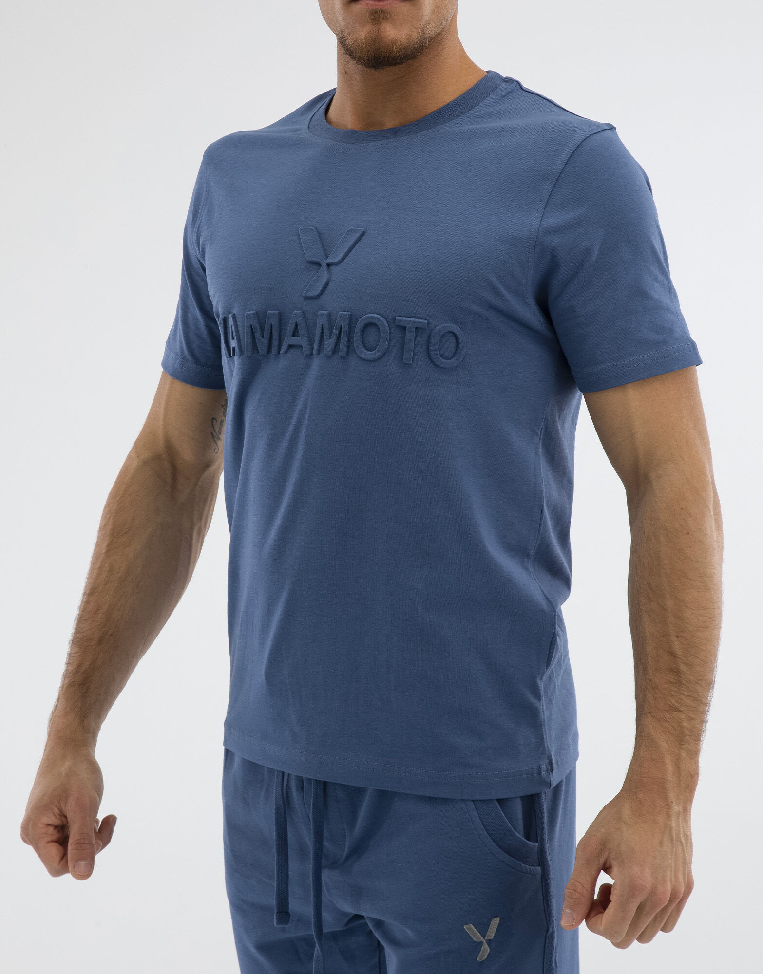 YAMAMOTO OUTFIT Man T-Shirt Embossed Colore: Blu Xxl
