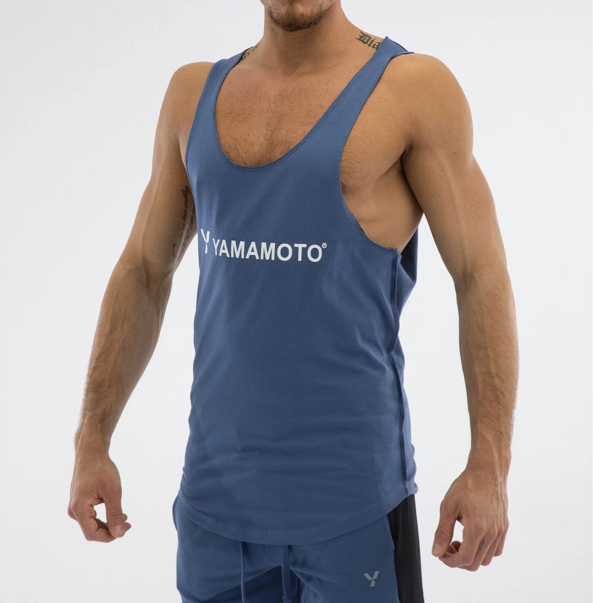 YAMAMOTO OUTFIT Man Tank Top Wide Shoulder Colore: Blu 