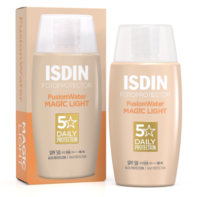 Isdin Fotoprotector Fusion Water Color Light Protezione Viso Spf50 50ml Isdin Fotoprotector Fusion Water Color Light Protezione Viso Spf50 50ml