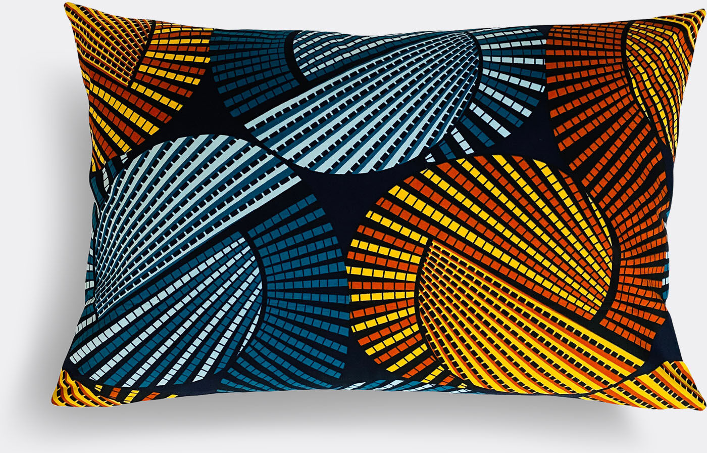 Mumutane 'iki Eclipse' Cushion