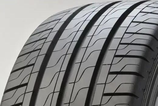 Pirelli Carrier 215 65 15 104