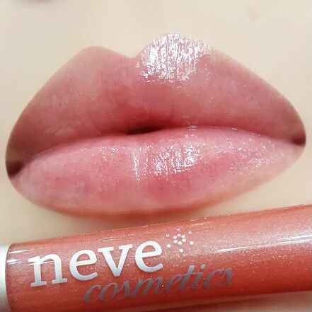 neve cosmetics gloss e tinte labbra gloss naturale trasparente water lilies