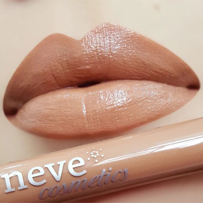 neve cosmetics gloss e tinte labbra gloss naturale nude neutro les poseuses