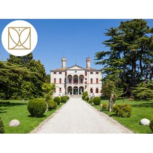 SmartBox Visita alle cantine e degustazione di vini nel Castello di Roncade in Veneto per 2
