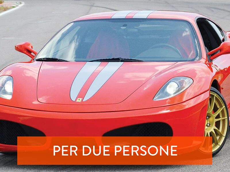 smartbox passione adrenalina: 2 emozionanti giri su ferrari f430 o f458 per 2 impavidi amici