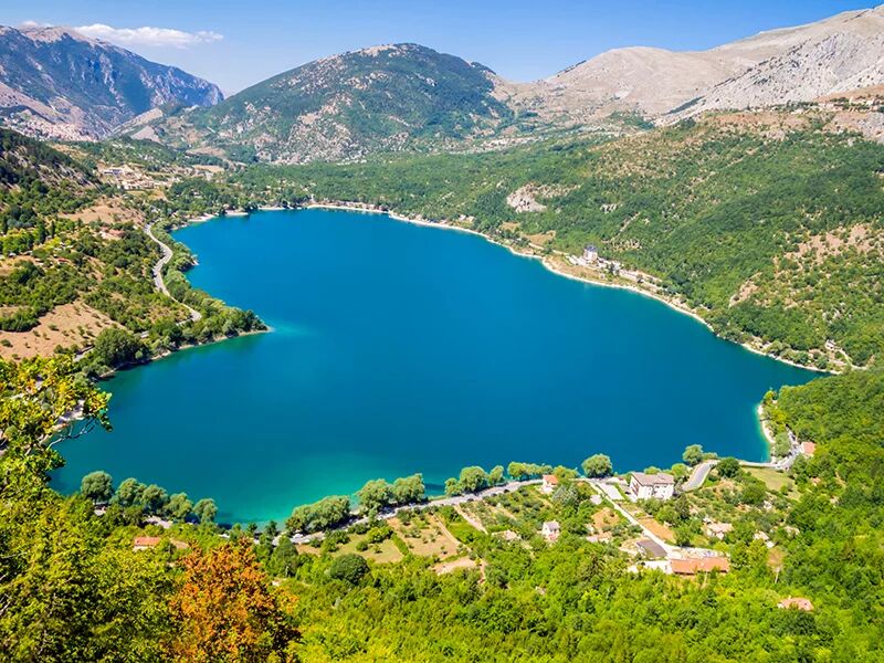 smartbox a pesca in abruzzo: 1 notte a scanno con permesso di pesca nel lago e pranzo al sacco per 2