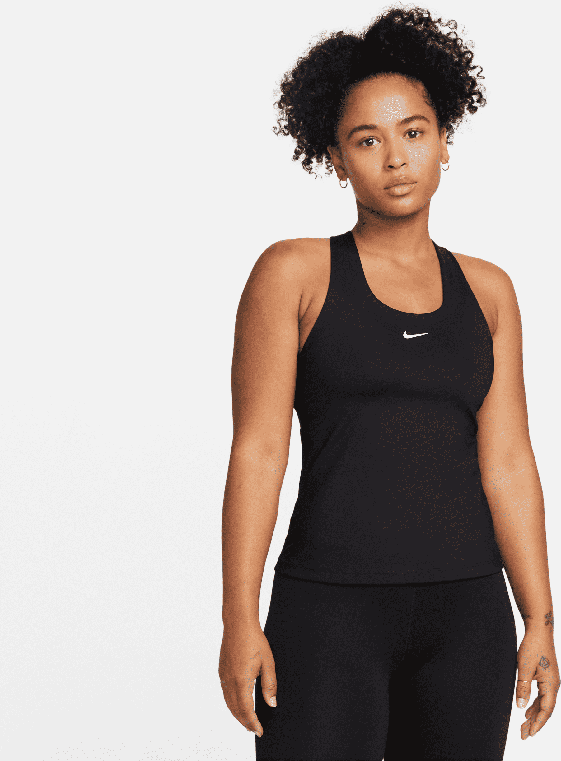 nike canotta con bra imbottito a sostegno medio  swoosh – donna - nero