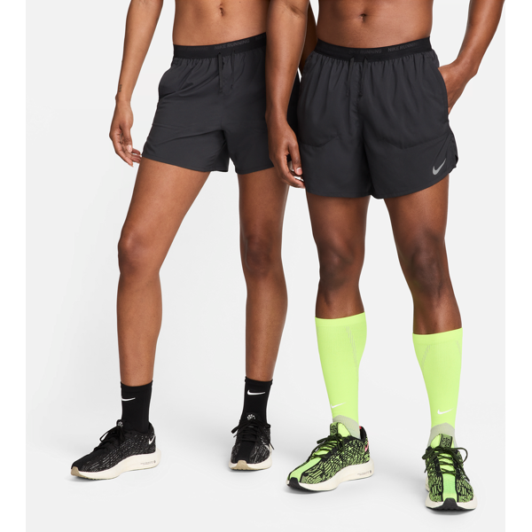 nike shorts da running 13 cm con slip foderati dri-fit  stride – uomo - nero