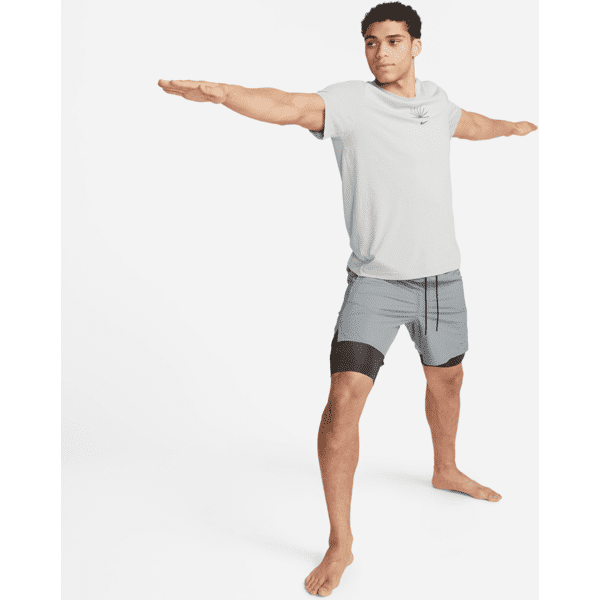 nike shorts versatili 2 in 1 dri-fit 18 cm  unlimited – uomo - grigio