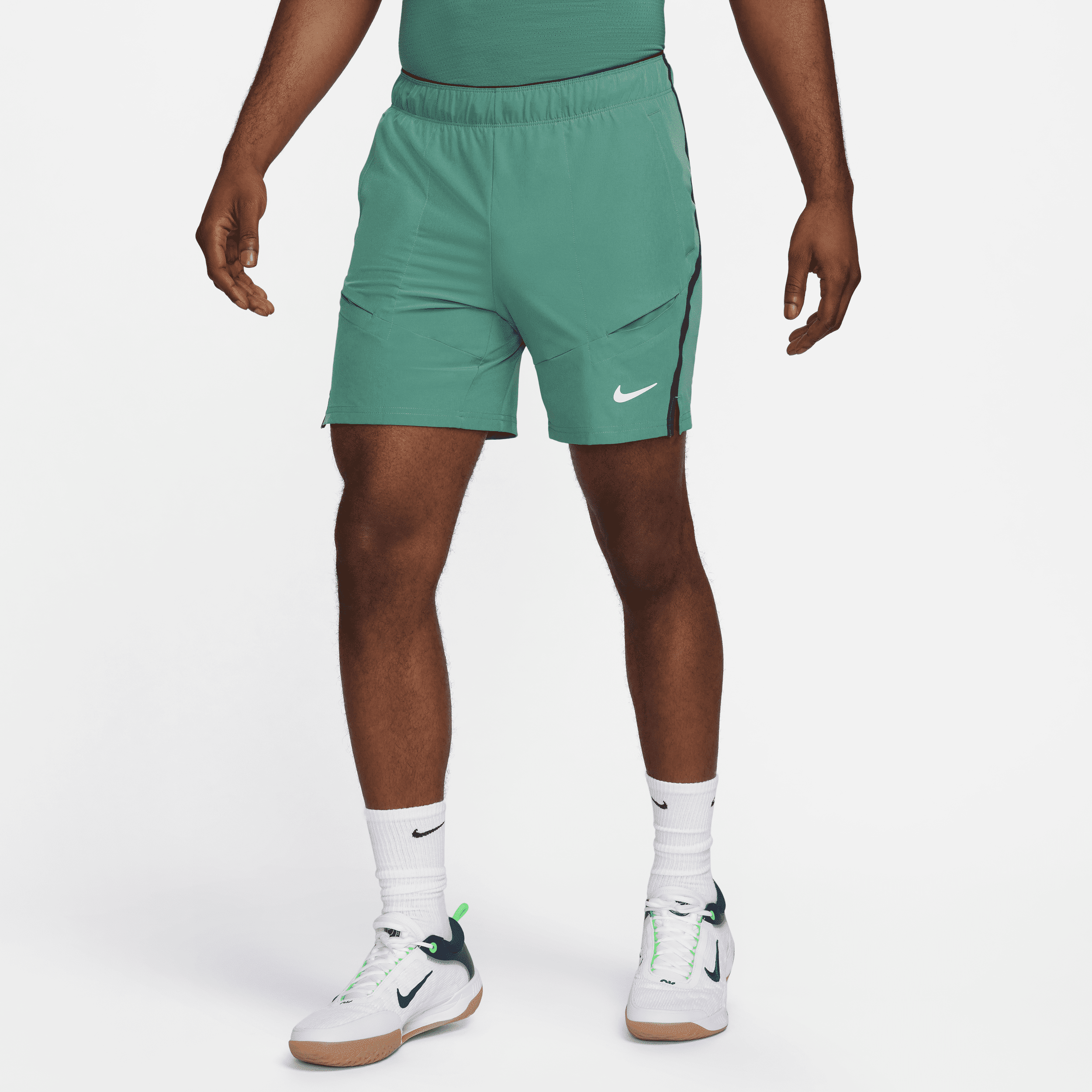 nike shorts da tennis 18 cm dri-fit court advantage – uomo - verde