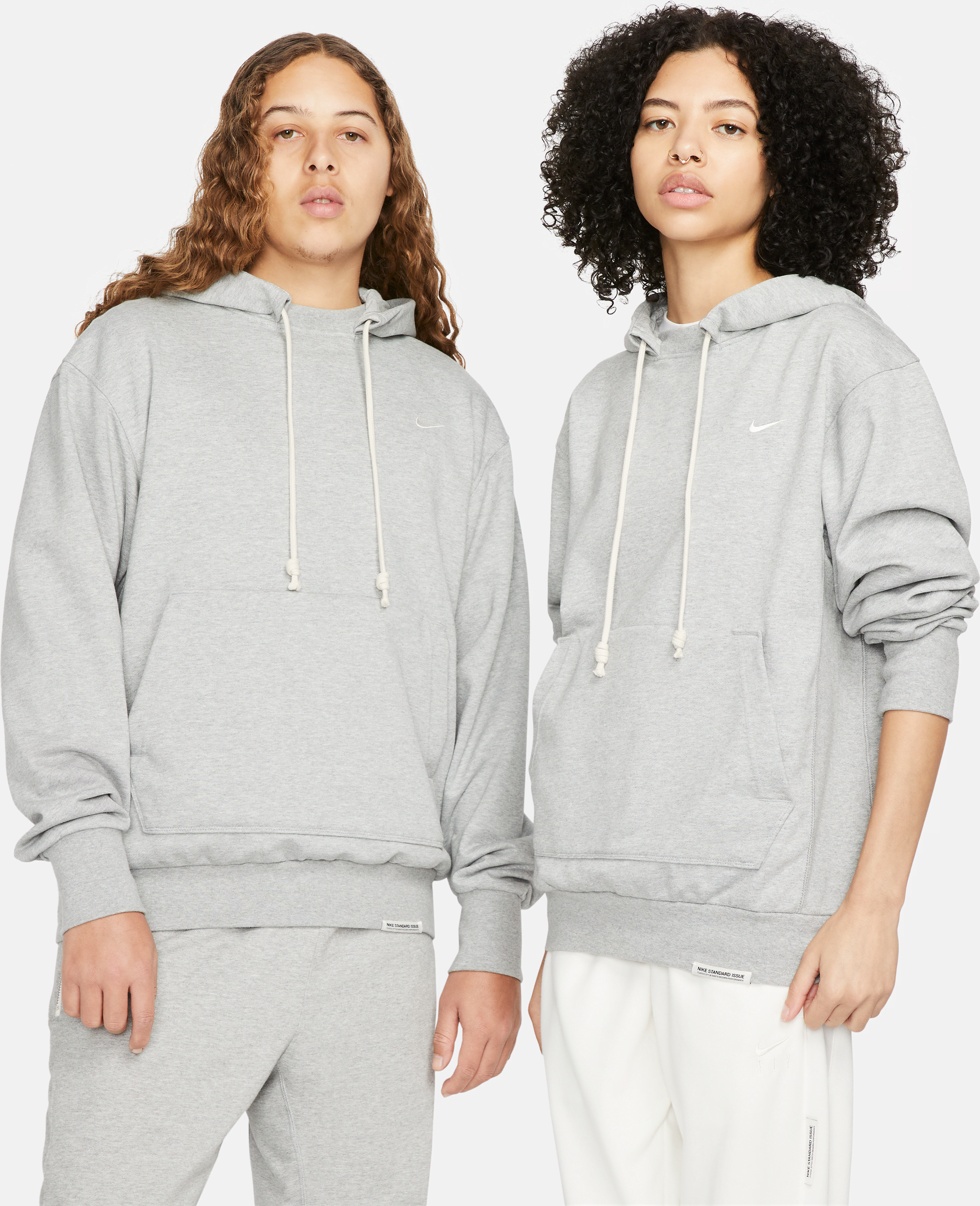 nike felpa pullover da basket con cappuccio dri-fit  standard issue – uomo - grigio