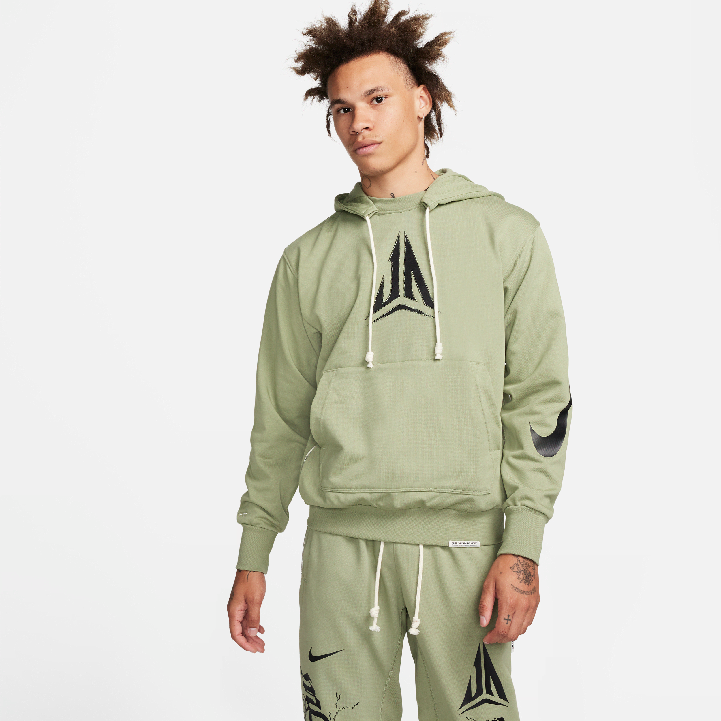 nike felpa pullover da basket con cappuccio dri-fit ja standard issue – uomo - verde