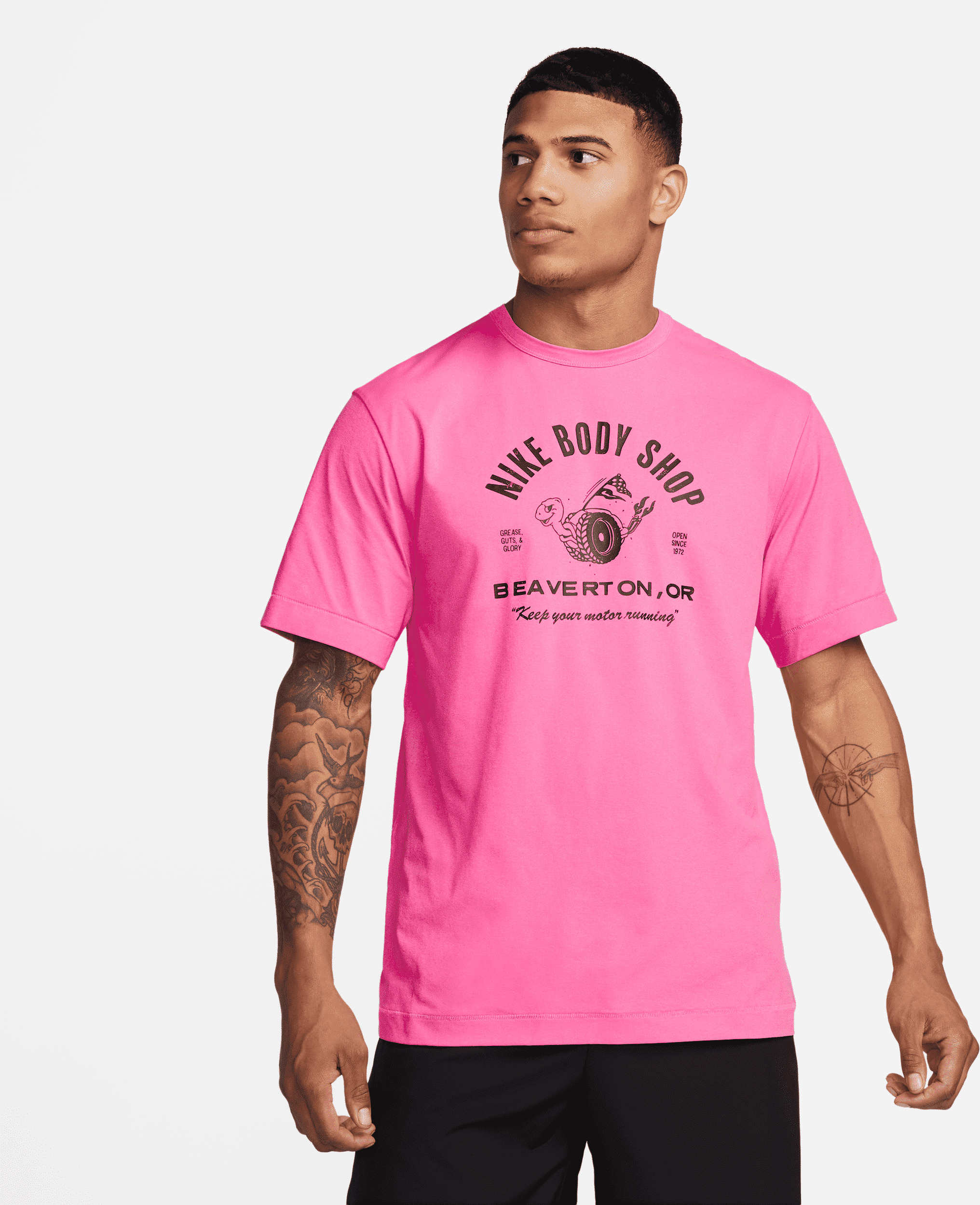 nike maglia fitness a manica corta  dri-fit uv hyverse – uomo - rosa