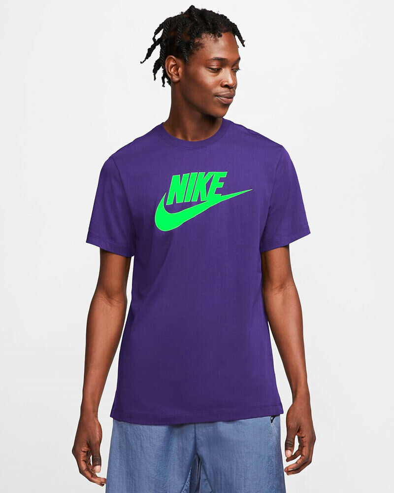 Nike Maglietta Sportswear Viola per Uomo AR5004-548 M