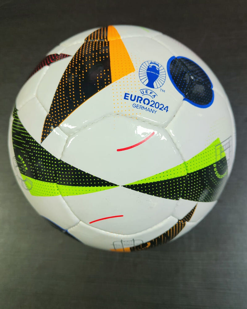 adidas pallone calcio euro 2024 futsal pro fussballliebe rimbalzo controllato