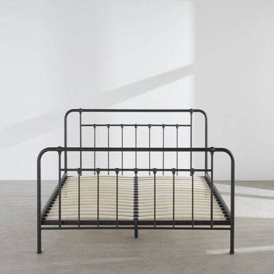 Maisons du Monde Letto 160x200 cm in acciaio e legno di pioppo con rete a doghe 168x104x211cm Maisons du Monde Letto 160x200 cm in acciaio e legno di pioppo con rete a doghe 168x104x211cm