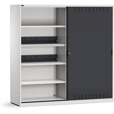 Armadio officina Fami Perfom 2040x650x2000mm con ante scorrevoli fessurate e impianto elettrico Armadio officina Fami Perfom 2040x650x2000mm con ante scorrevoli fessurate e impianto elettrico