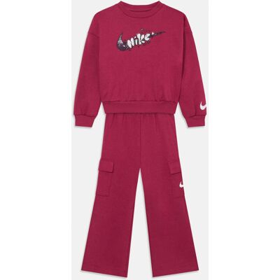 NIKE TUTA CON PANTALONI CARGO BAMBINA 5-6 NIKE TUTA CON PANTALONI CARGO BAMBINA 5-6
