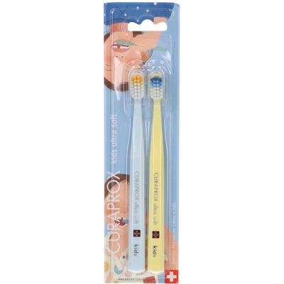 Curaprox Spazzolino Ultra-Morbido Kids 32 Teeth Edition 2 Pezzi 1 pz da denti Curaprox Spazzolino Ultra-Morbido Kids 32 Teeth Edition 2 Pezzi 1 pz da denti