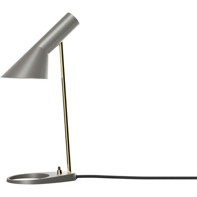 Louis Poulsen - Lampada da tavolo AJ - Grigio - Acciaio filato - Designer Arne Jacobsen Louis Poulsen - Lampada da tavolo AJ - Grigio - Acciaio filato - Designer Arne Jacobsen