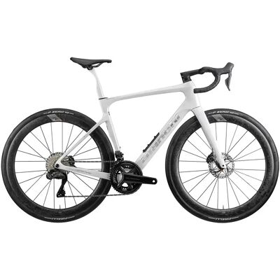 Bianchi Bicicletta Da Strada Infinito Pro Ultegra Di2 Powermeter 2027 Metallic White / Chrome Full Glossy Bianchi Bicicletta Da Strada Infinito Pro Ultegra Di2 Powermeter 2027 Metallic White / Chrome Full Glossy