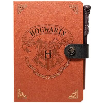 Erik Editores Taccuino Premium A5 + Penna A Bacchetta Harry Potter Hogwarts Multicolor One Size Erik Editores Taccuino Premium A5 + Penna A Bacchetta Harry Potter Hogwarts Multicolor One Size