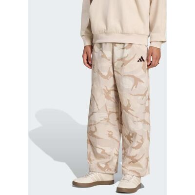 Adidas Pantaloni parachute Seasonal Essentials con stampa mimetica 2XL Multicolor / Chalky Brown / Crystal Linen / Light Brown Adidas Pantaloni parachute Seasonal Essentials con stampa mimetica 2XL Multicolor / Chalky Brown / Crystal Linen / Light Brown