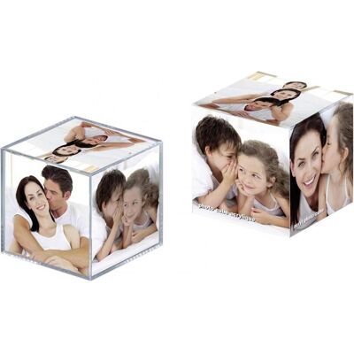 Eibert Visual, Cornice, Foto cubo (9 x 9 cm) Eibert Visual, Cornice, Foto cubo (9 x 9 cm)