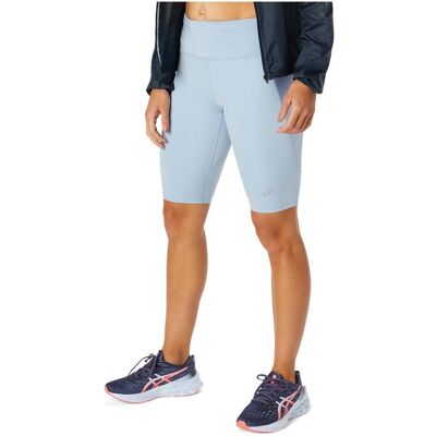 Shorts Asics Kasane Sprinter - Vita Alta - Supporto Muscolare - Asciugatura Rapida - Logo Riflettente - Materiali Riciclati - Tasca Resistente al Sudore - Leggeri Shorts Asics Kasane Sprinter - Vita Alta - Supporto Muscolare - Asciugatura Rapida - Logo Riflettente - Materiali Riciclati - Tasca Resistente al Sudore - Leggeri