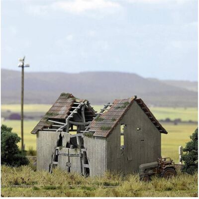 Busch 1405 Vecchio Fienile Fatiscente - Kit Modellismo Busch 1405 Vecchio Fienile Fatiscente - Kit Modellismo