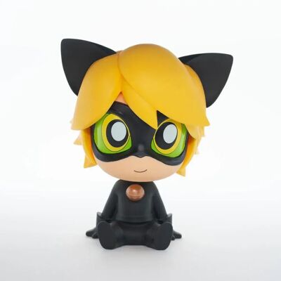 Plastoy Salvadanaio Cat Noir Chibi Miraculous Ladybug 18 Cm Plastoy Salvadanaio Cat Noir Chibi Miraculous Ladybug 18 Cm