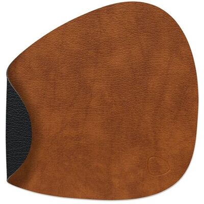 Lind DNA Tovaglietta Double Curve Bull Cognac/ Bull Black 24x28 cm Lind DNA Tovaglietta Double Curve Bull Cognac/ Bull Black 24x28 cm