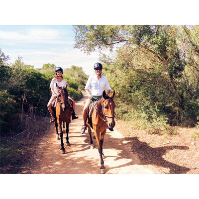 Smartbox Fuga di 2 giorni con passeggiata a cavallo Smartbox Fuga di 2 giorni con passeggiata a cavallo