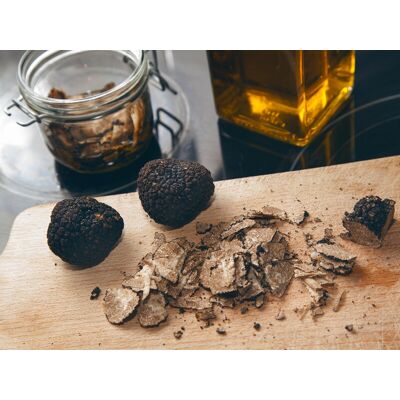 Smartbox Caccia al tartufo e degustazione di prodotti e vini tipici Smartbox Caccia al tartufo e degustazione di prodotti e vini tipici
