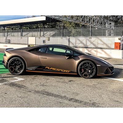 Esperienza di guida Lamborghini Huracán EVO - Mugello - 1 giro Esperienza di guida Lamborghini Huracán EVO - Mugello - 1 giro