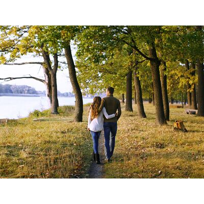 Smartbox La magia del Lago d'Iseo: 1 notte in hotel 4* in Lombardia e cena a base di pesce di 4 portate Smartbox La magia del Lago d'Iseo: 1 notte in hotel 4* in Lombardia e cena a base di pesce di 4 portate
