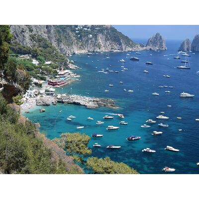 Smartbox Affascinante tour guidato a piedi dell'isola di Capri con pranzo leggero per 2 persone Smartbox Affascinante tour guidato a piedi dell'isola di Capri con pranzo leggero per 2 persone